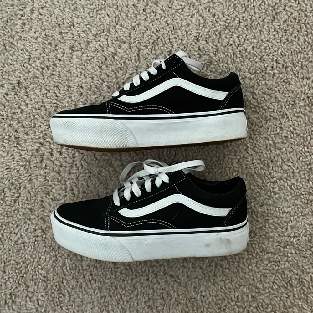 Black and White Platform Vans in women’s 6